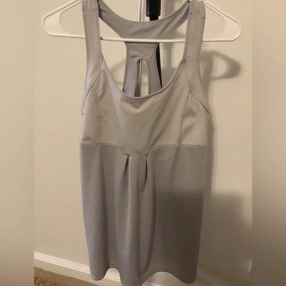 Work out top - Picture 1 of 4